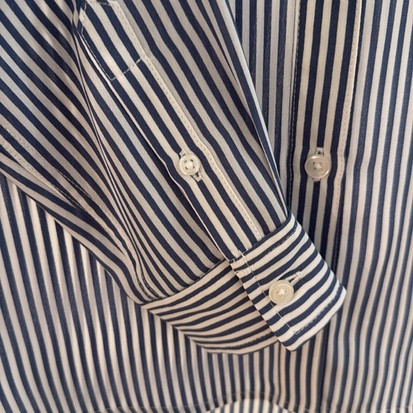 NWT Striped button down Sz Small - Picture 10 of 10